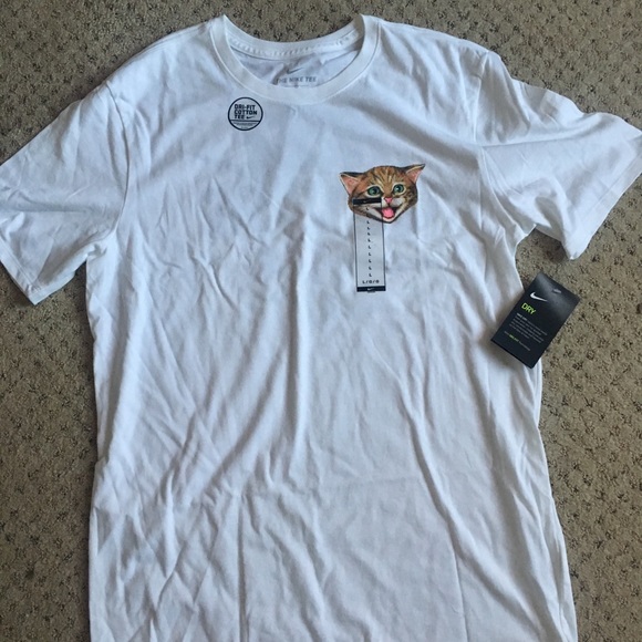 Men’s Nike cat tee - Picture 4 of 7